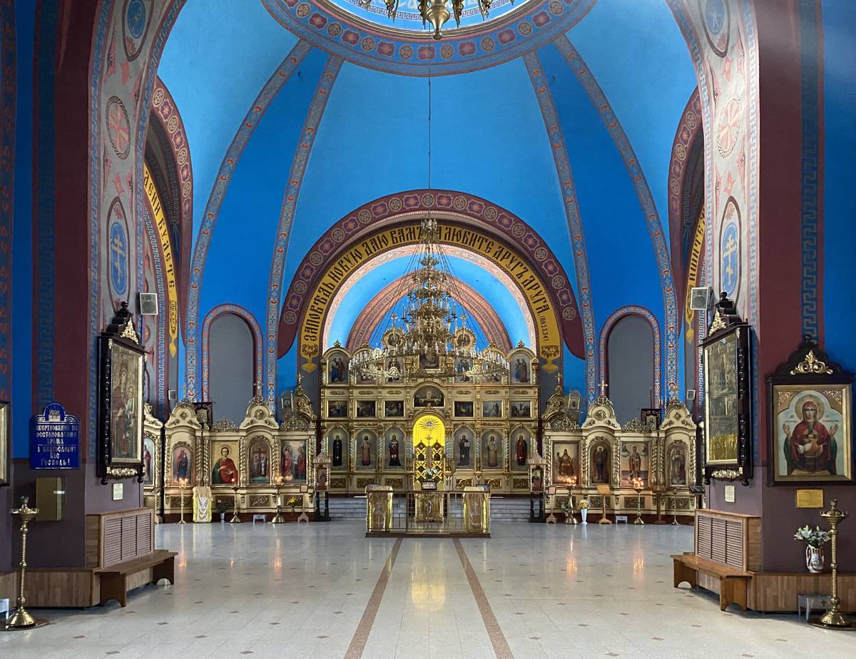 Интерьер, вид от входа, интерьер и убранство. Церковь Михаила Архангела, Сорочинск (Сорочинский район, Оренбургская область)