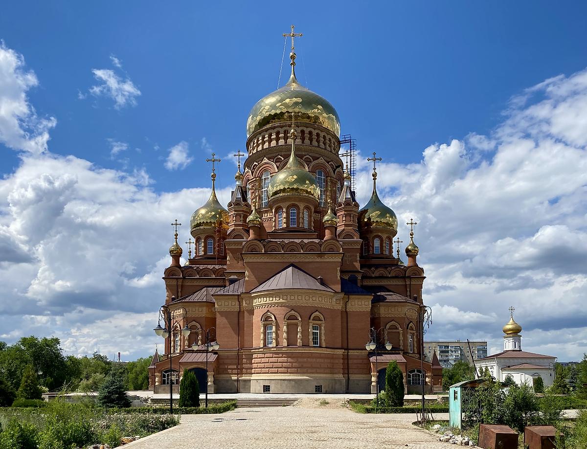 Вид с юго-востока, фасады. Собор Казанской иконы Божией Матери (новый), Оренбург (Оренбург, город, Оренбургская область)