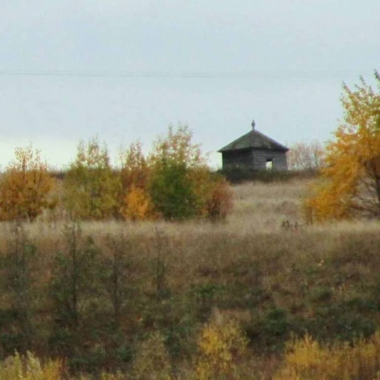 Кялованга. Часовня Бориса и Глеба(?). общий вид в ландшафте, вид с правобережья Онеги