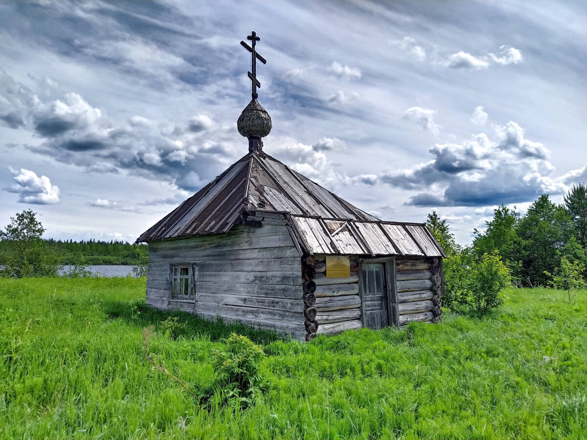 Часовня Петра и Павла, Кялованга (Онежский район, Архангельская область). фасады