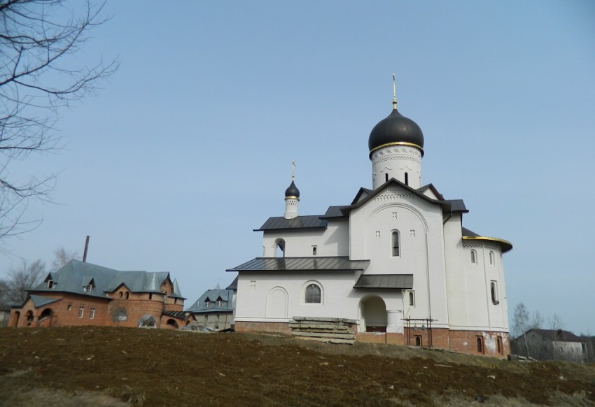 Церковь Сергия Радонежского, Зеленоградский (Пушкинский район и гг. Ивантеевка, Королёв, Московская область). фасады