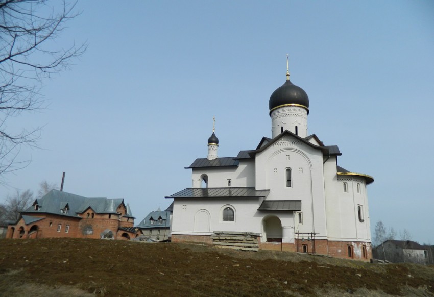 Зеленоградский. Церковь Сергия Радонежского. фасады