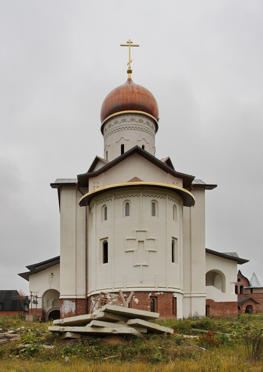 Зеленоградский. Церковь Сергия Радонежского. фасады, Вид с восточной стороны