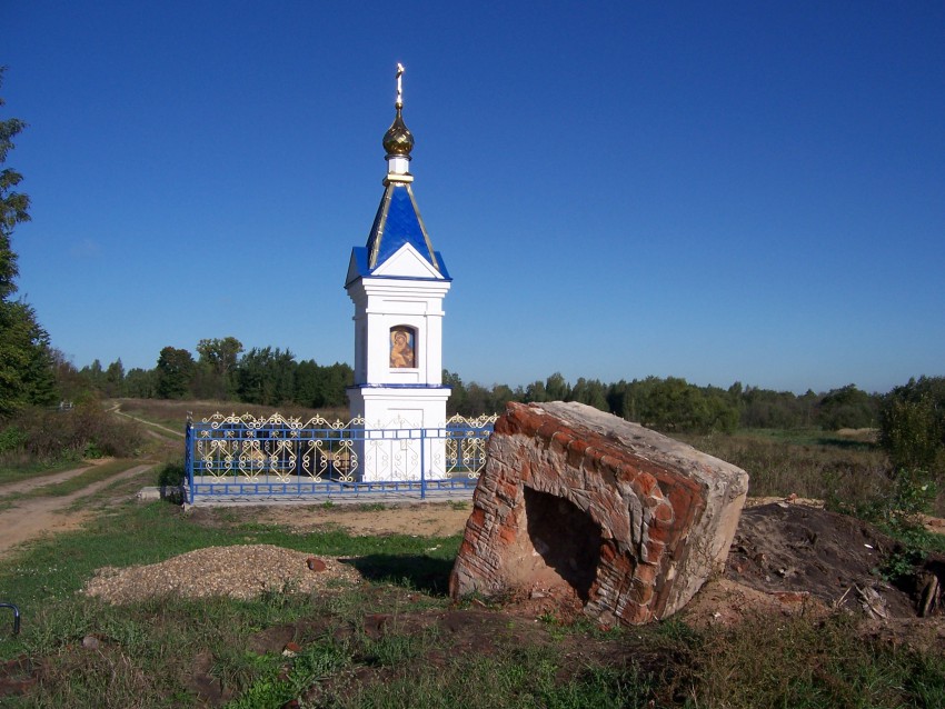 Старово. Неизвестная часовня. фасады