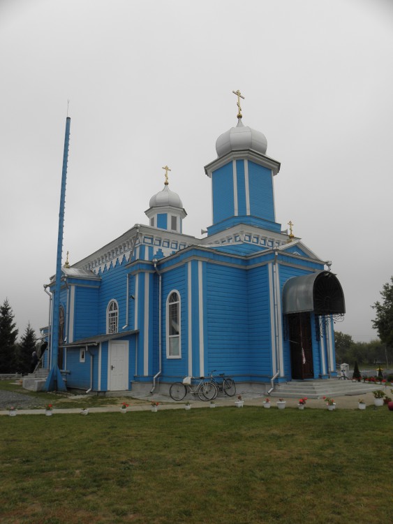 Жабинка. Церковь Покрова Пресвятой Богородицы. общий вид в ландшафте