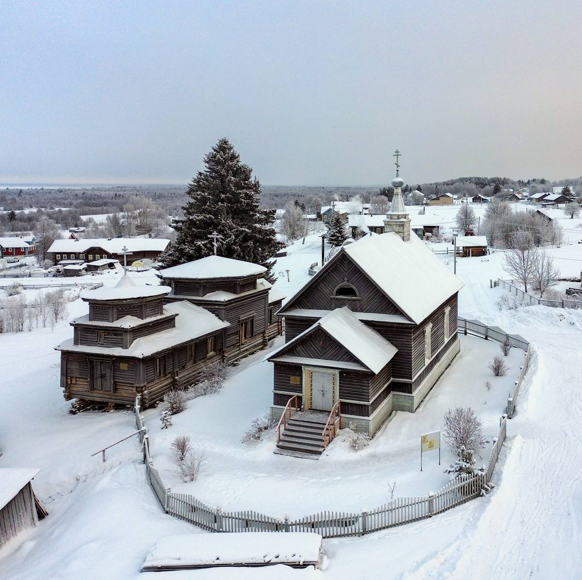 фасады. Храмовый комплекс. Церкви Георгия Победоносца и Илии Пророка, Большой Бор (Онежский район, Архангельская область)