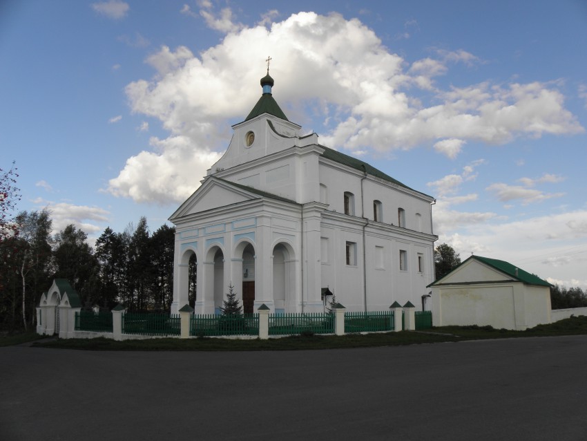 Щорсы. Церковь Димитрия Солунского. фасады