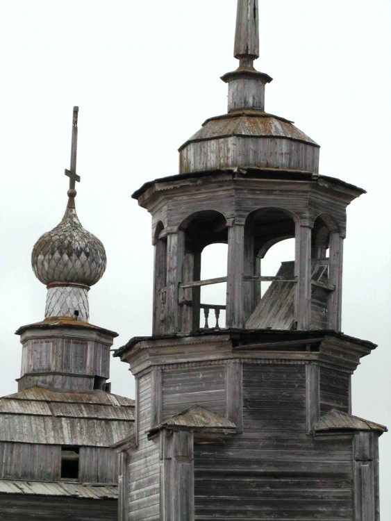 Церковь Николая Чудотворца, Сырья (Онежский район, Архангельская область). архитектурные детали, ярус звона колокольни