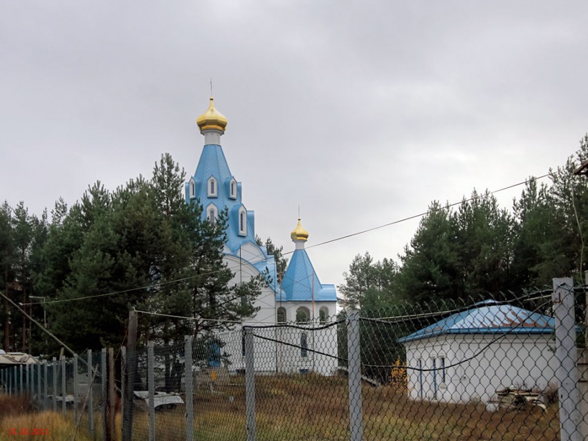 Крева. Церковь Рождества Пресвятой Богородицы. фасады