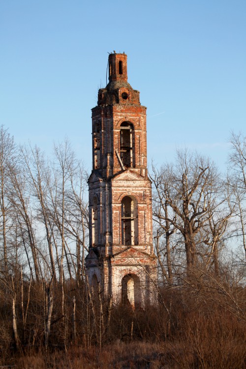 Рябина (Рябинина Пустынь). Церковь Троицы Живоначальной. фасады