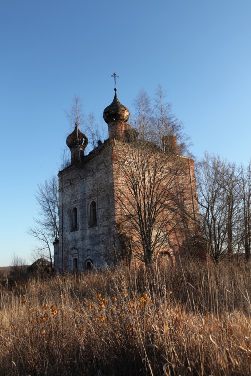 Новое. Церковь Спаса Преображения. фасады