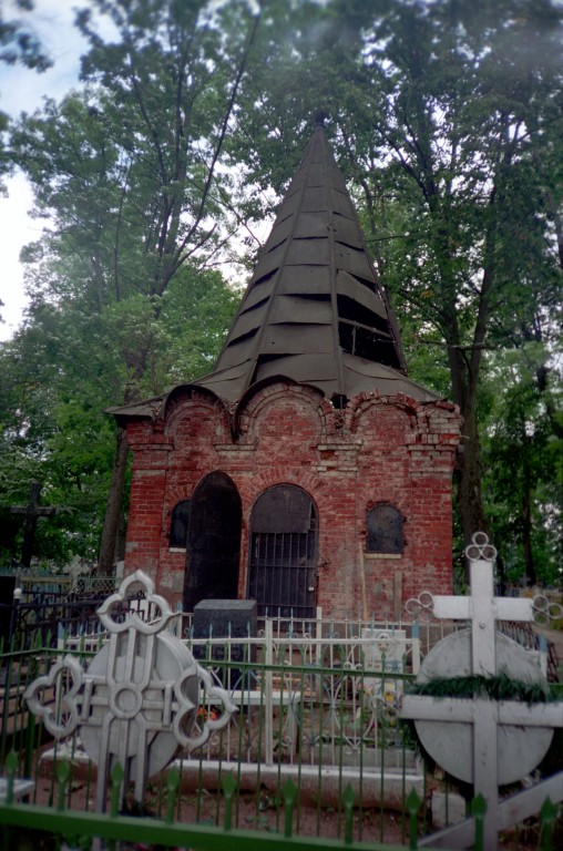 Неизвестная часовня на Петровском кладбище, Великий Новгород (Великий Новгород, город, Новгородская область). фасады