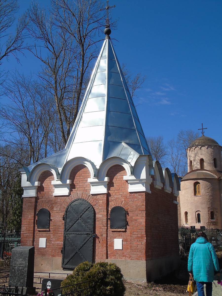 фасады. Часовня-усыпальница Бергов на Петровском кладбище, Великий Новгород (Великий Новгород, город, Новгородская область)