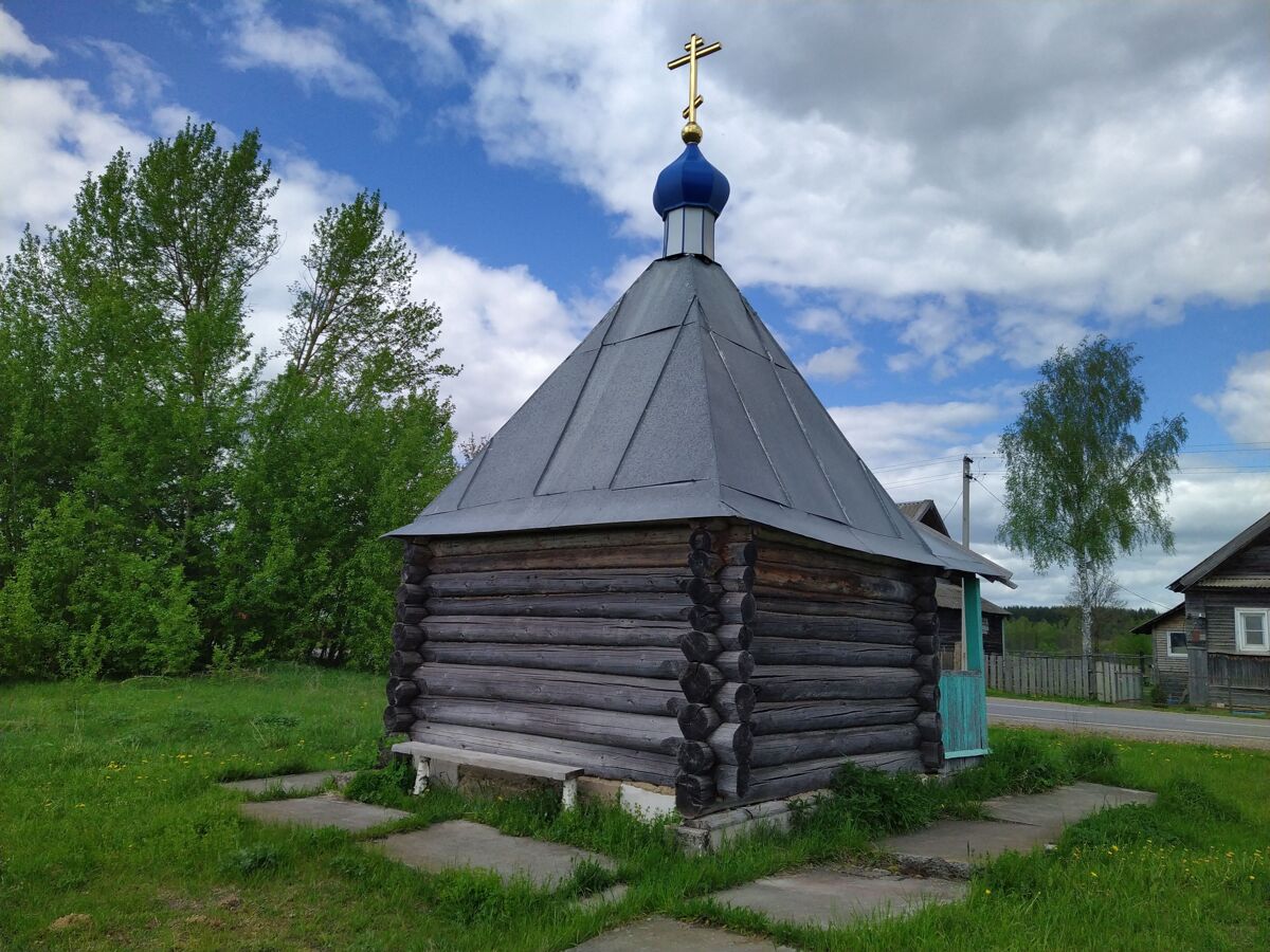 Часовня Николая Чудотворца, Кузнецово (Вышневолоцкий район и г. Вышний Волочёк, Тверская область). фасады, Вид с восточной стороны
