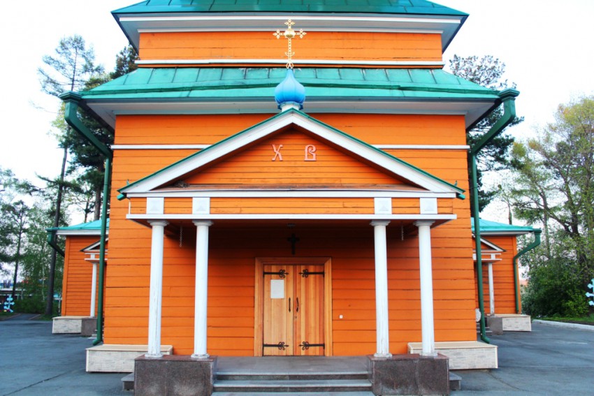 Церковь Михаила Архангела, Иркутск (Иркутск, город, Иркутская область). фасады, Вход в притвор