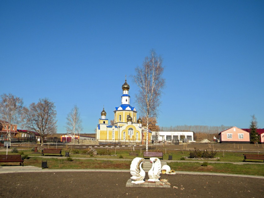 Церковь Рождества Пресвятой Богородицы, Жуково (Алексеевский район, Белгородская область). общий вид в ландшафте