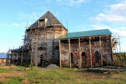 Церковь Троицы Живоначальной, Над трапезной поставлена временная крыша.<br>, Троица, Белохолуницкий район, Кировская область