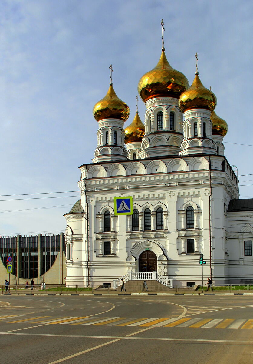Собор Александра Невского (новый), Тверь (Тверь, город, Тверская область). архитектурные детали, Основной объем