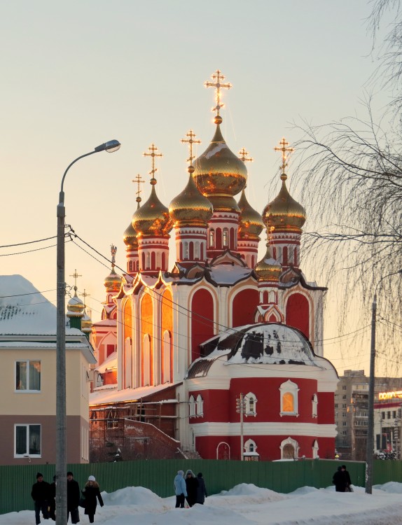 Чебоксары. Церковь Новомучеников и исповедников Церкви Русской. художественные фотографии, фото Александра Никитина