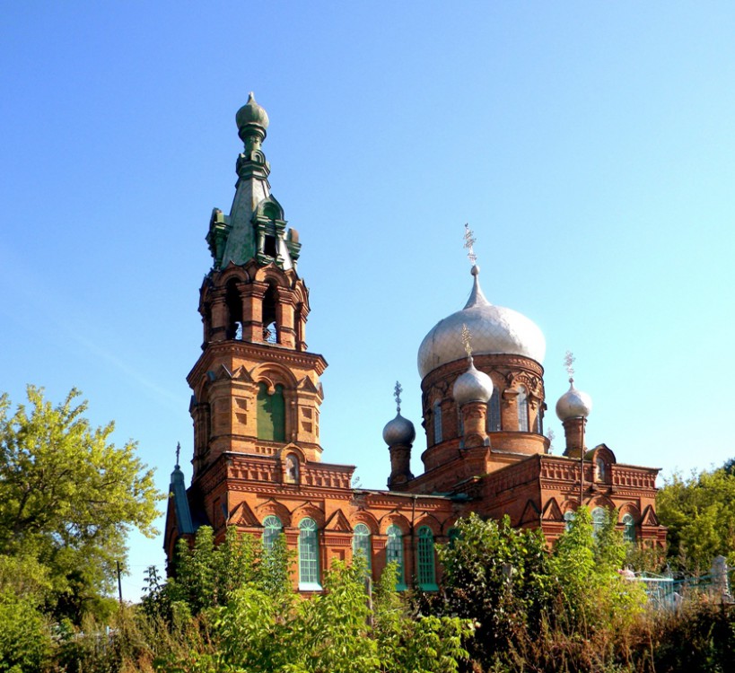Церковь Михаила Архангела, Глебовщина (Фатежский район, Курская область). общий вид в ландшафте