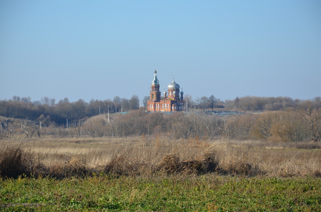 Церковь Михаила Архангела, Глебовщина (Фатежский район, Курская область). общий вид в ландшафте