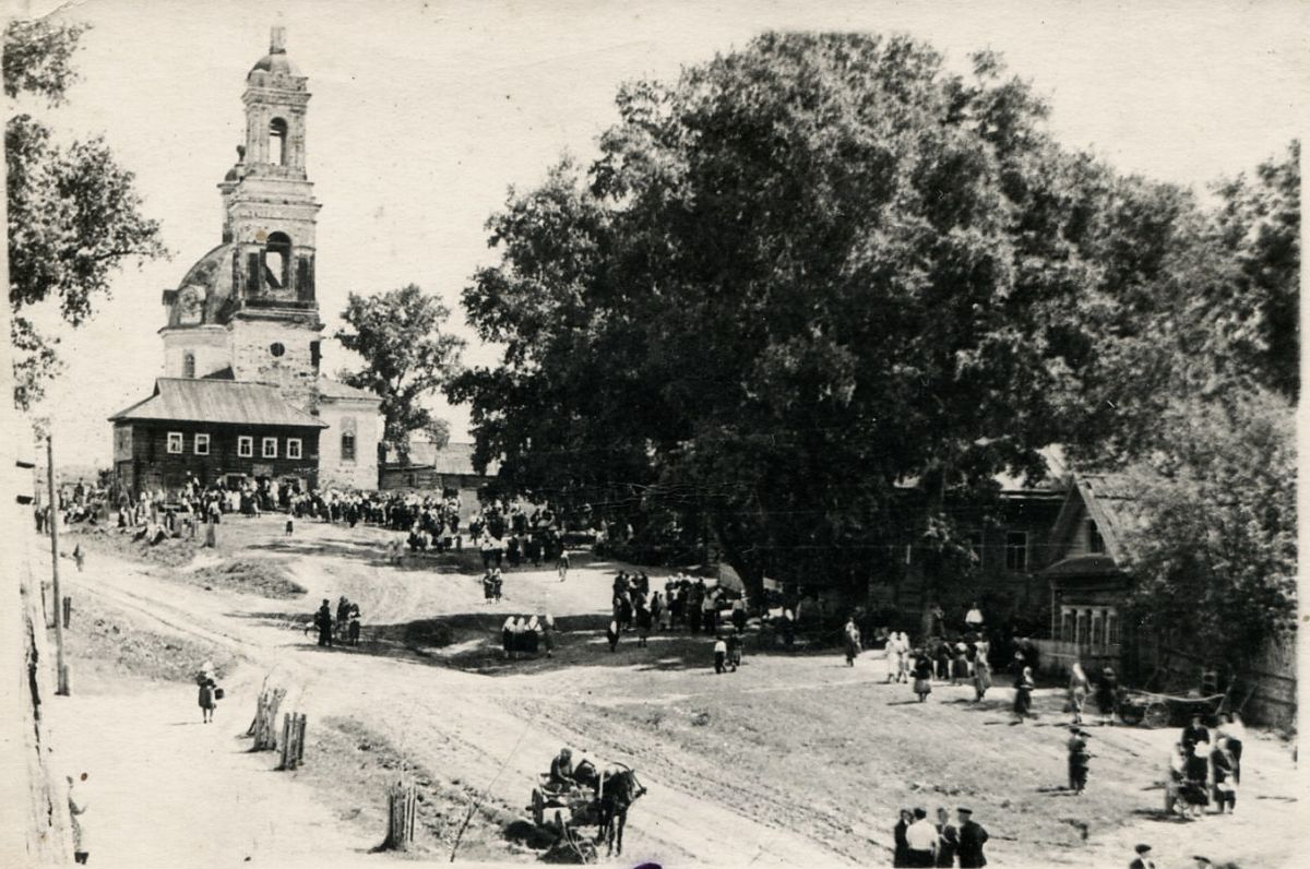 Святополье, урочище. Церковь Троицы Живоначальной. архивная фотография