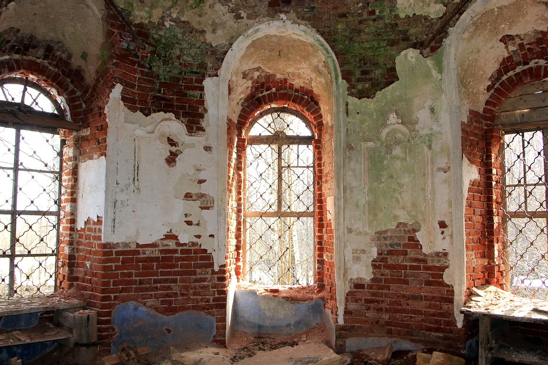 Церковь Троицы Живоначальной, Верхнеивкино, урочище (Верхошижемский район, Кировская область). интерьер и убранство, В алтаре.