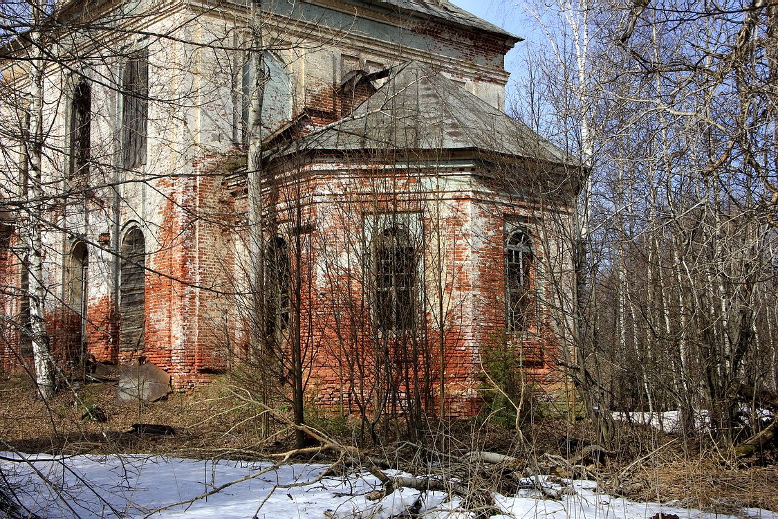 Верхнеивкино, урочище. Церковь Троицы Живоначальной. архитектурные детали, Алтарная апсида.