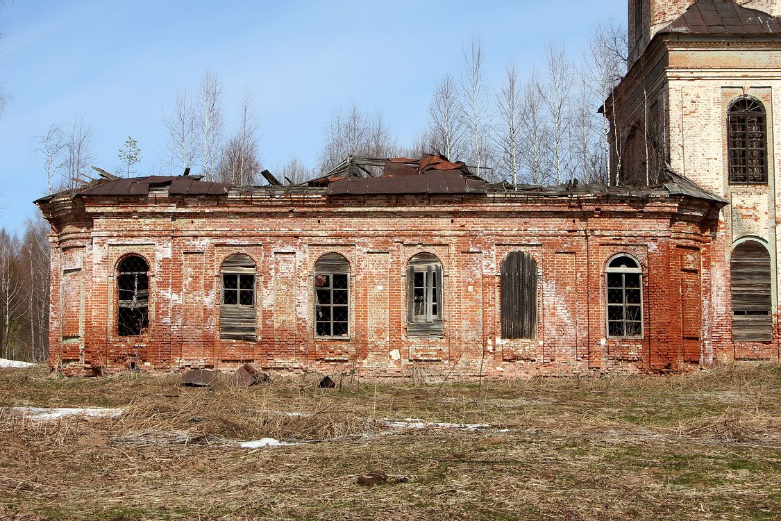 Верхнеивкино, урочище. Церковь Троицы Живоначальной. архитектурные детали, Трапезная.