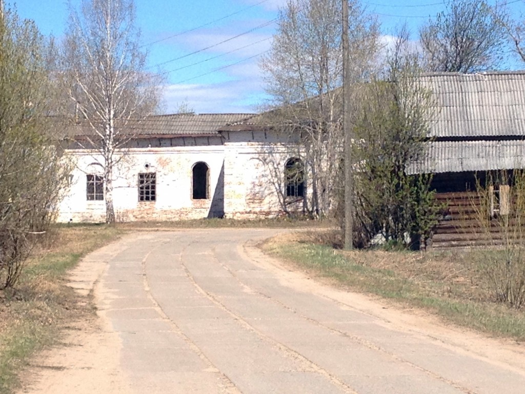 Боровица. Церковь Троицы Живоначальной. фасады