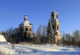 Кленовица. Церковь Воздвижения Креста Господня