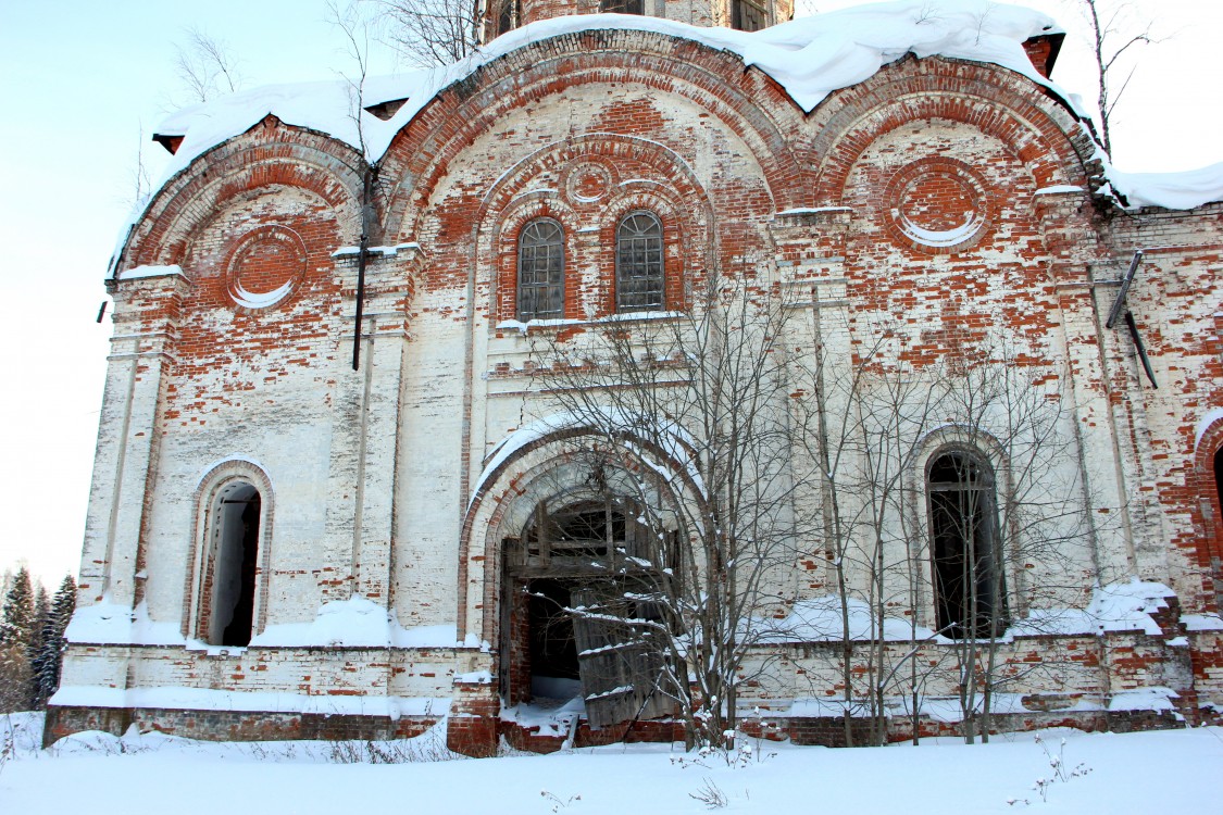 Церковь Вознесения Господня, Лутошкино (Кумёнский район, Кировская область). архитектурные детали, Северный вход