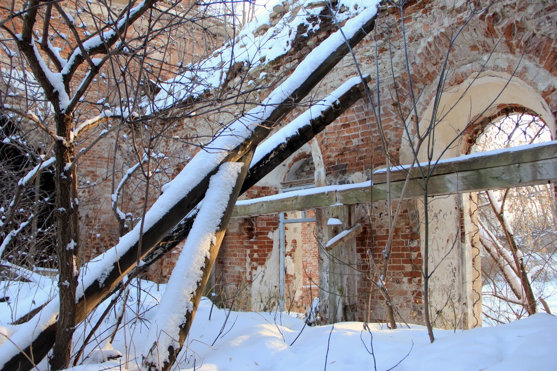Церковь Троицы Живоначальной, Мокино (Советский район, Кировская область). интерьер и убранство