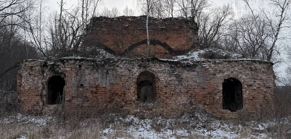 Вид с востока, фасады. Церковь Михаила Архангела, Жежельна (Ясногорский район, Тульская область)