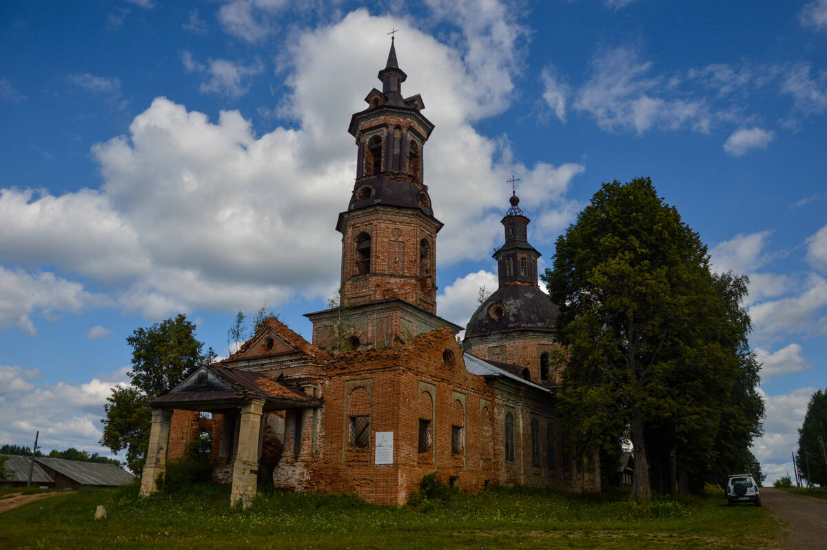 Церковь Вознесения Господня, Уть (Унинский район, Кировская область). общий вид в ландшафте