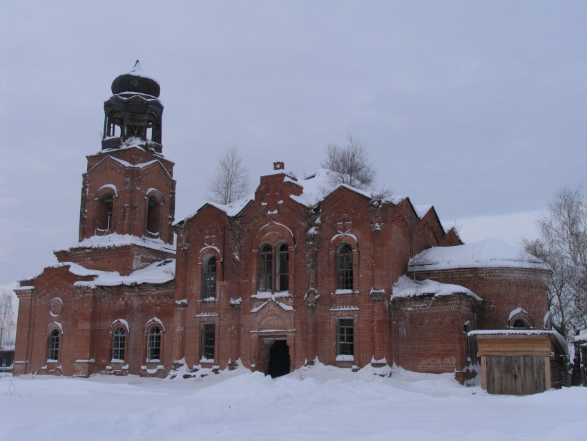 Церковь Успения Пресвятой Богородицы, Николаево (Нагорский район, Кировская область). фасады