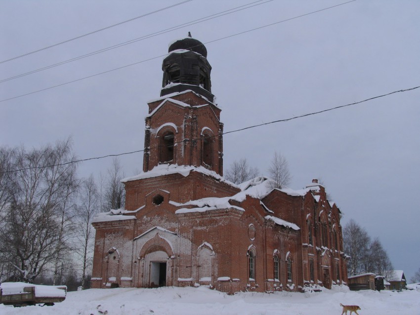 Церковь Успения Пресвятой Богородицы, Николаево (Нагорский район, Кировская область). фасады
