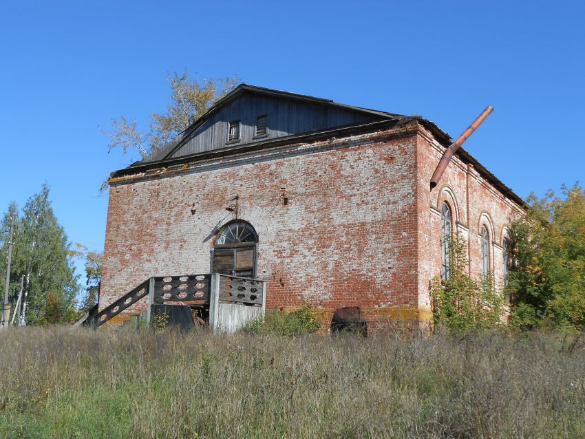 Плелое. Церковь Воскресения Христова. фасады, Восточный фасад