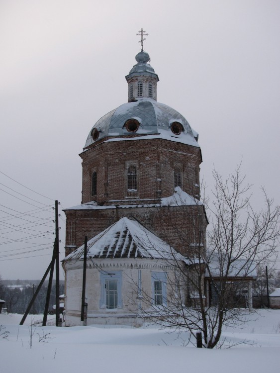 Верхосунье. Церковь Казанской иконы Божией Матери. общий вид в ландшафте