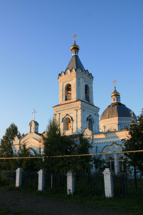 Церковь Покрова Пресвятой Богородицы, Ходары (Шумерлинский район и г. Шумерля, Республика Чувашия). общий вид в ландшафте