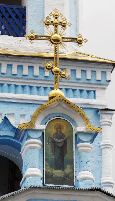 Церковь Покрова Пресвятой Богородицы, Ходары (Шумерлинский район и г. Шумерля, Республика Чувашия). архитектурные детали, Главка над главными вратами храма