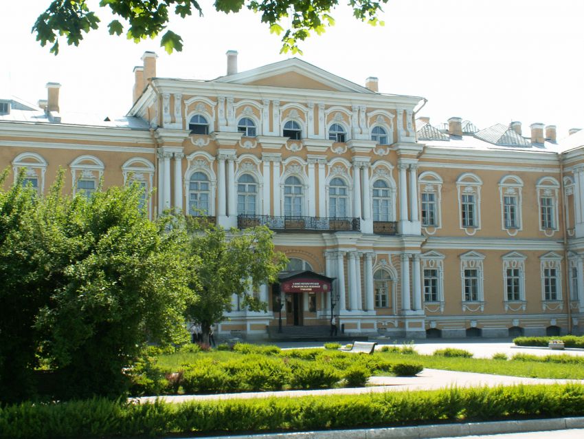 Центральный район. Церковь Рождества Иоанна Предтечи. общий вид в ландшафте