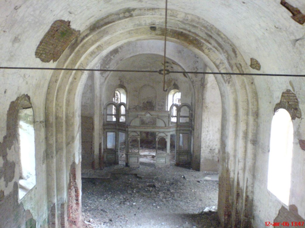 Церковь Петра и Павла, Любавичи (Монастырщинский район, Смоленская область). интерьер и убранство