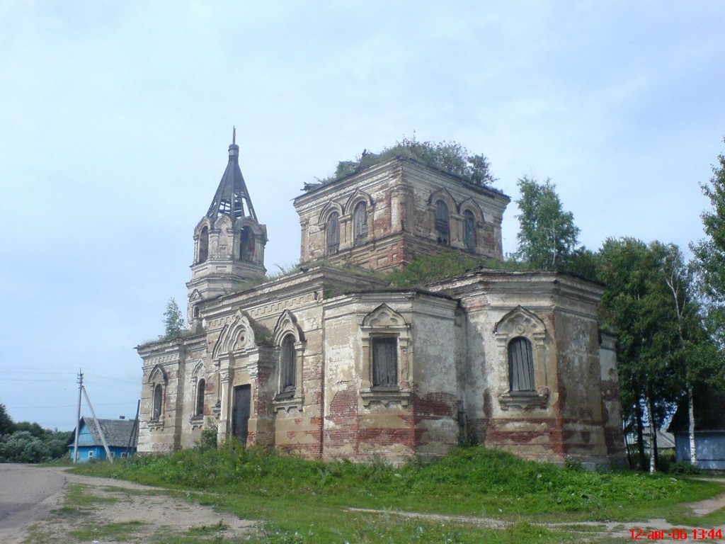 Церковь Петра и Павла, Любавичи (Монастырщинский район, Смоленская область). фасады