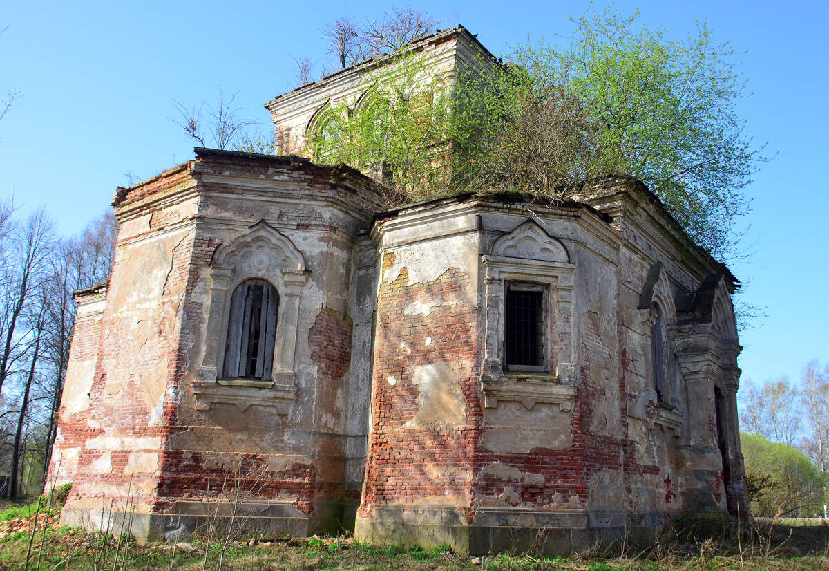 Церковь Петра и Павла, Любавичи (Монастырщинский район, Смоленская область). фасады