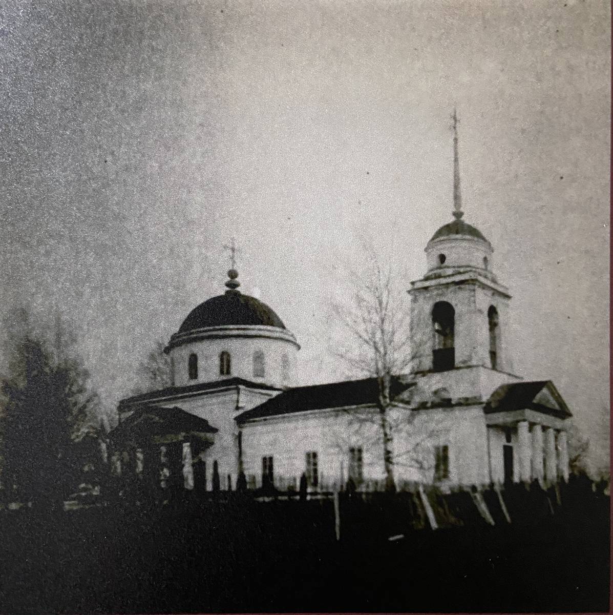 Архив Максатихинского краеведческого музея, архивная фотография. Церковь Новодворской иконы Божией Матери, Гостиница (Максатихинский район, Тверская область)