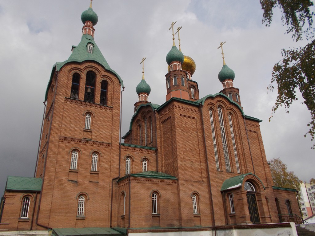 Новоалтайск. Церковь Георгия Победоносца. фасады
