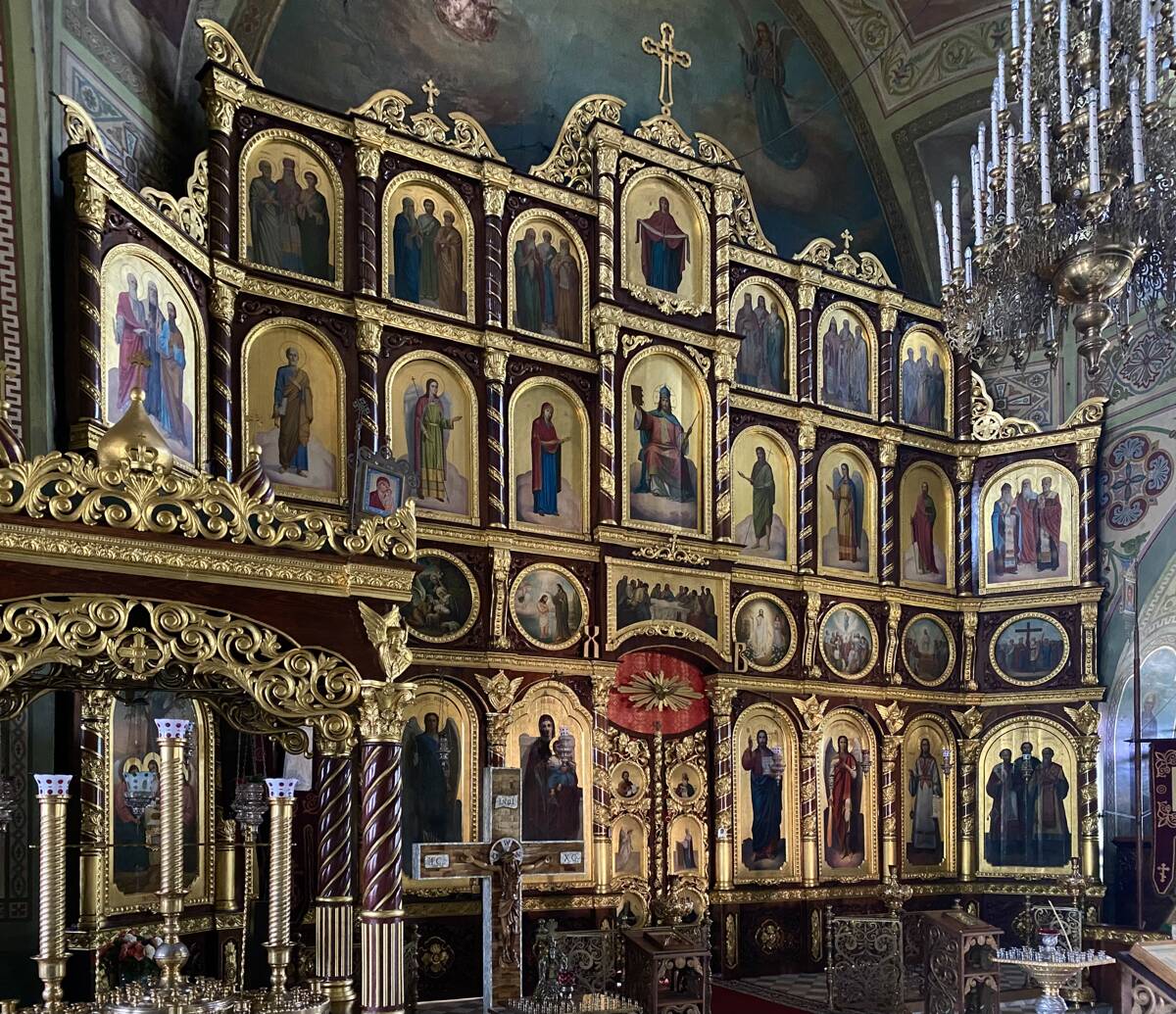 Церковь Михаила Архангела, Городище (Оренбург, город, Оренбургская область). интерьер и убранство, Главный объём, иконостас