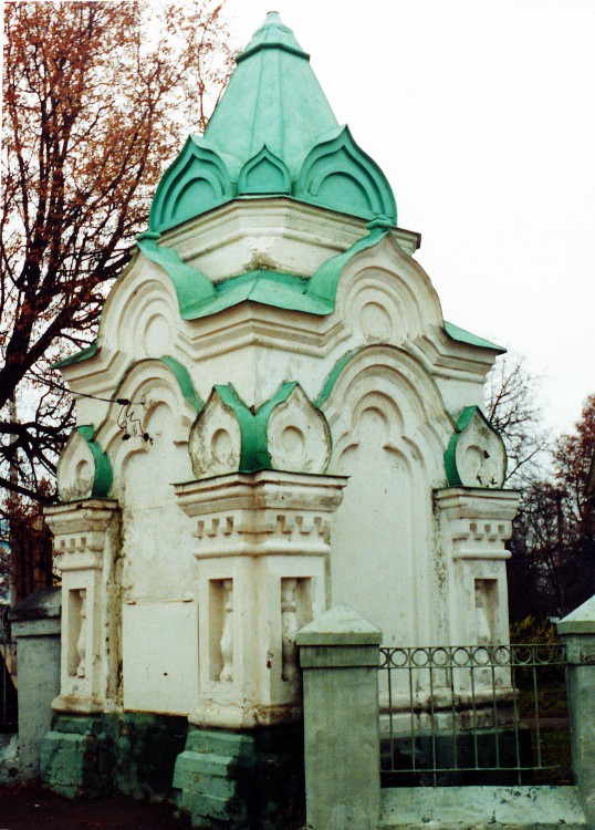 Часовня Троицы Живоначальной, Зарайск (Зарайский городской округ, Московская область). фасады