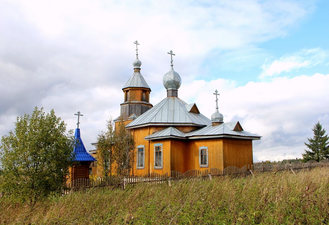 Церковь Иоанна Предтечи (новая), Кувакуш (Афанасьевский район, Кировская область). фасады, Вид с юго-востока.